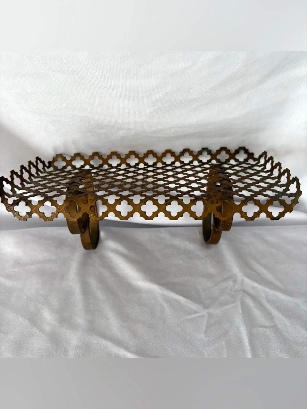 Antique brass clover metal wall shelf home decor mini accent Victorian